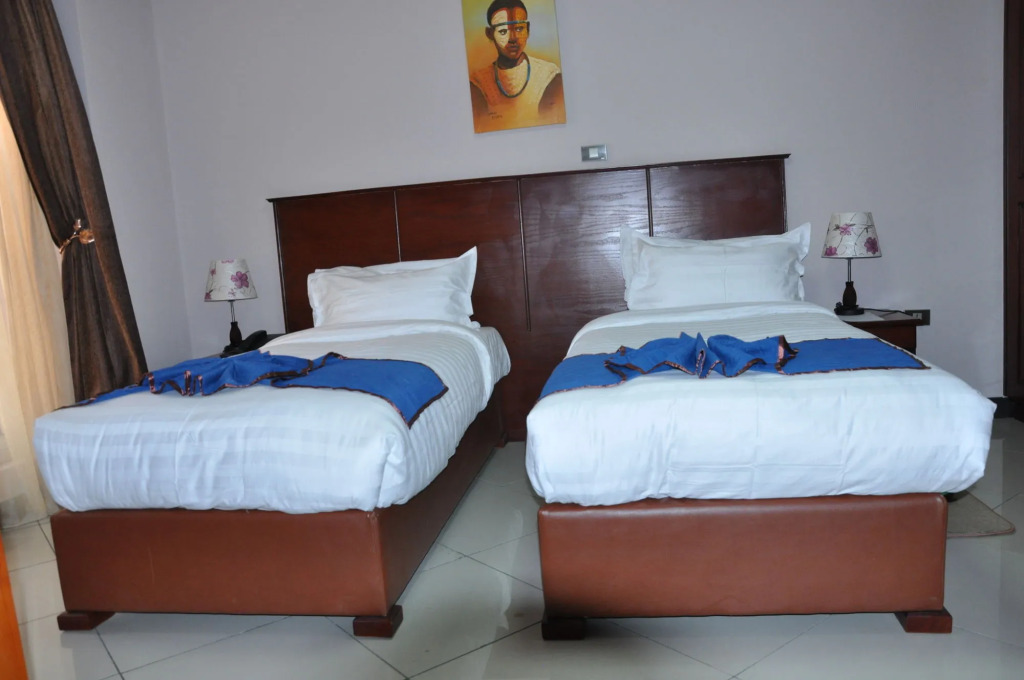 Kersay Hotel