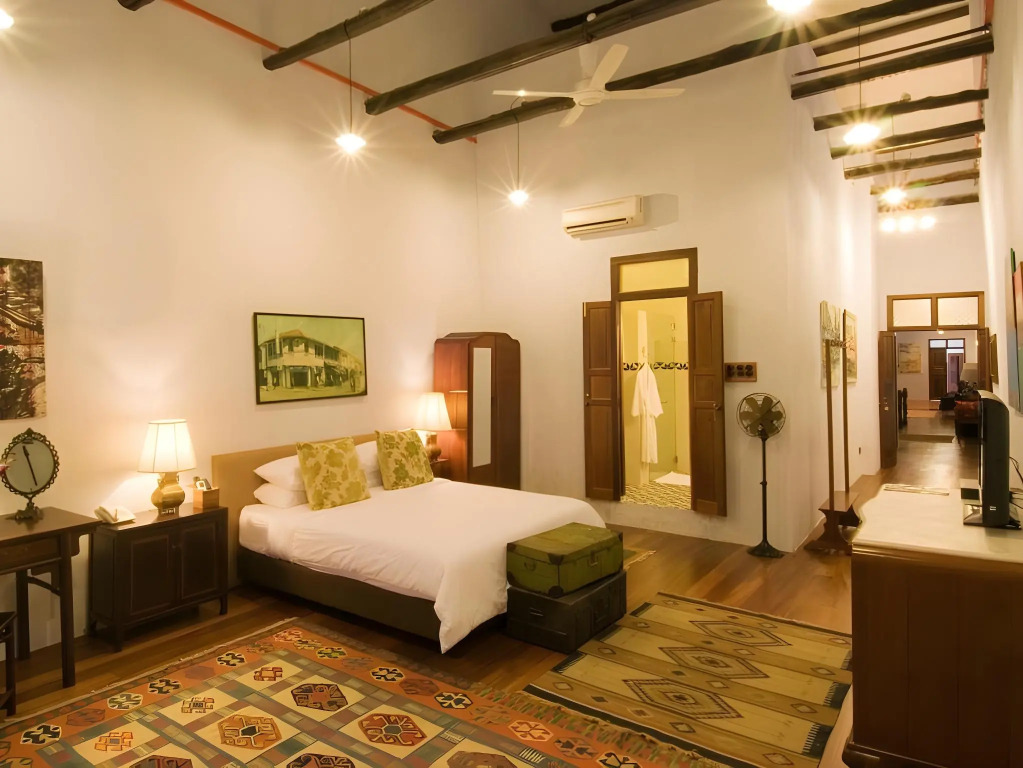 23 Love Lane Hotel