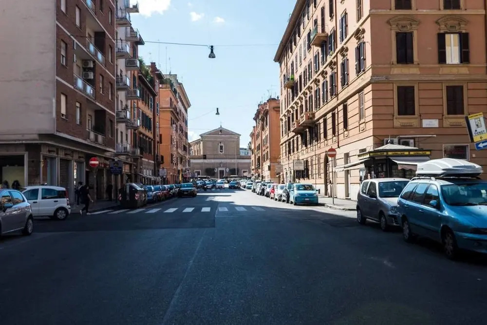 Nice and Colorful Flat Next to the Vatican