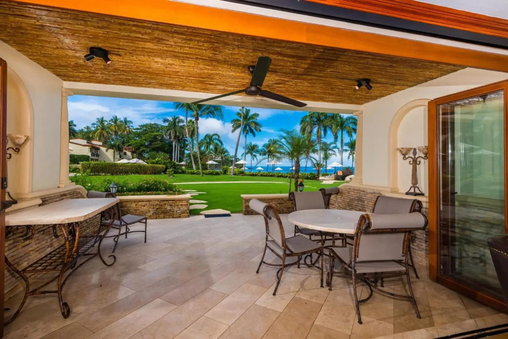 Palms 23 Luxury Beachfront Villa