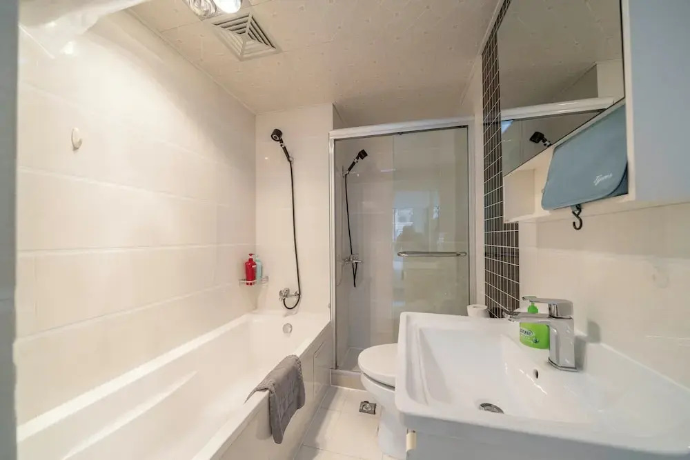 Tyms  2BR APT Hongqiao Paris Classic