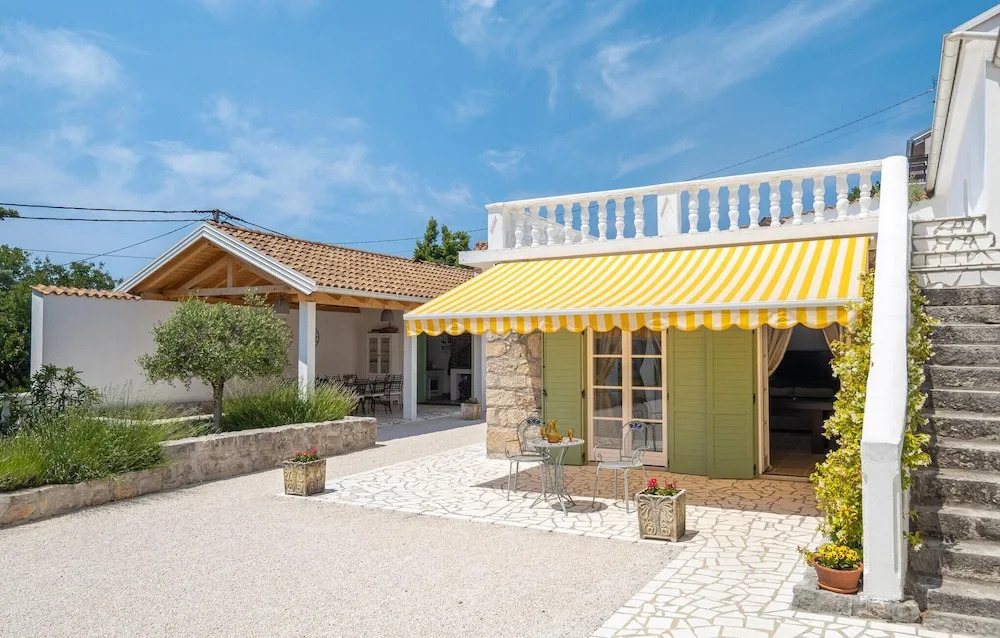 Beautiful Home In Jadranovo