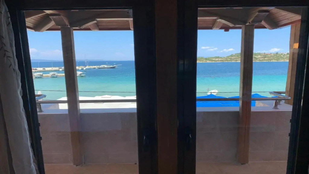 Avra Hotel