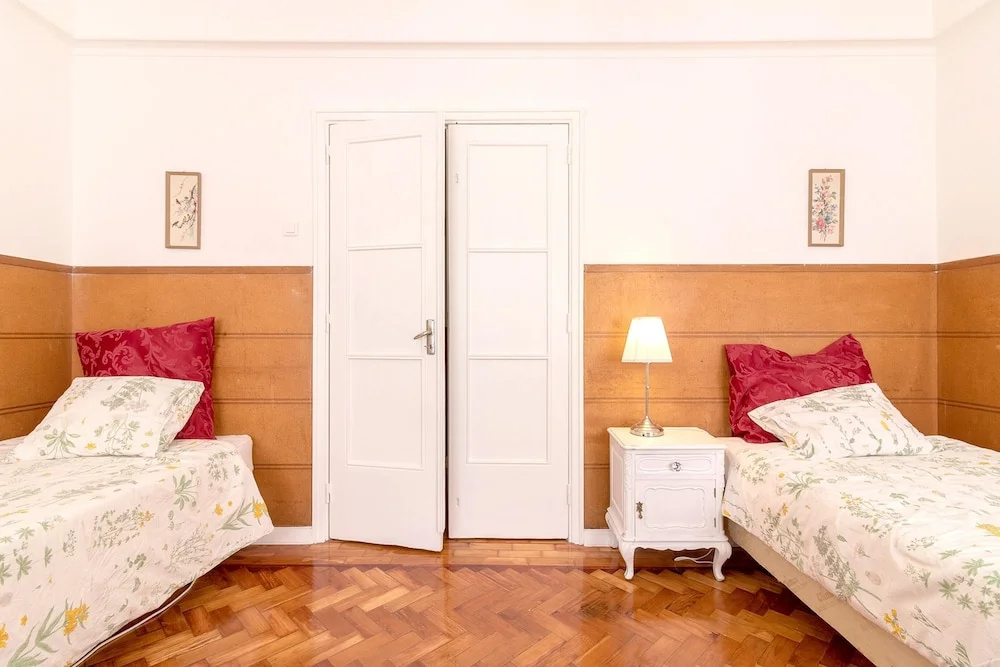 House With 4 Bedrooms In Lisboa, With Wonderful City View, Terrace And Wifi - 30 Km From The Beach