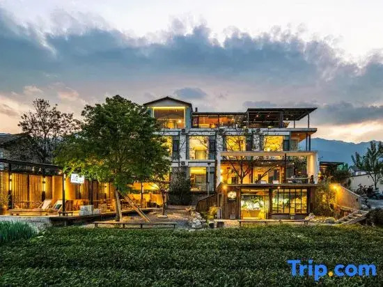 Dali Sunyata Retreat