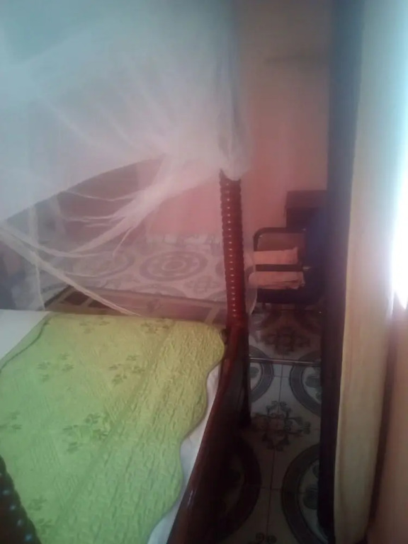 Famouse Guest House