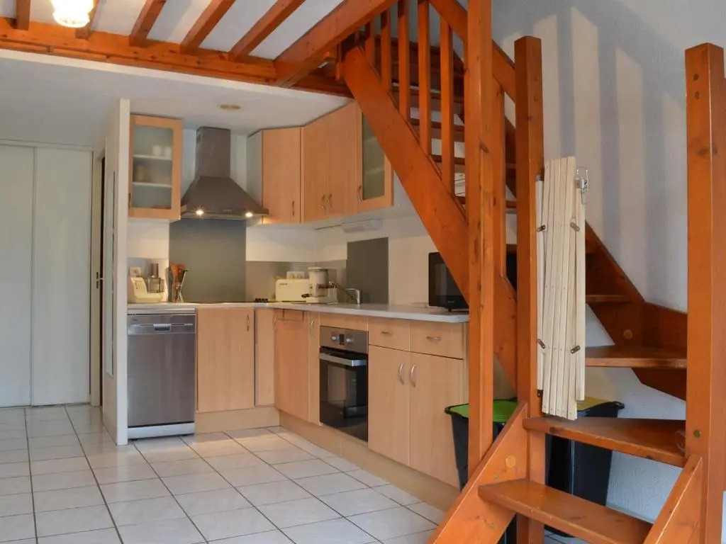 Maison 3 pièces + mezzanine, climatisée, proche mer, parking privé, animaux acceptés - FR-1-225-224