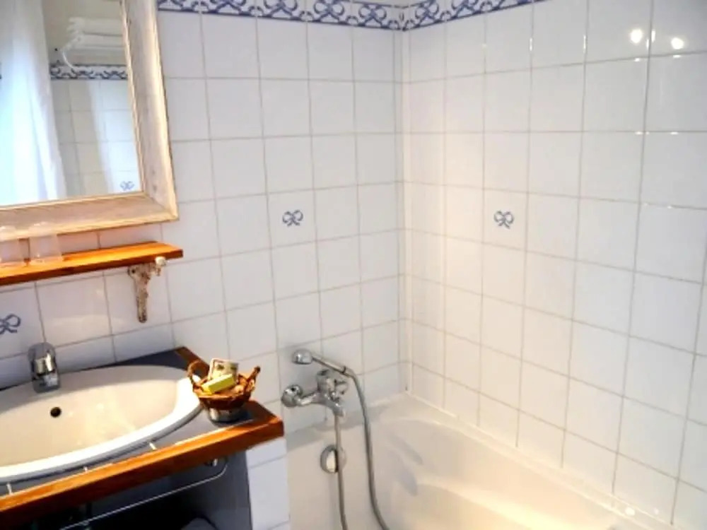 Villa with 5 Bedrooms in Le Tignet, with Wonderful Mountain View, Private Pool, Furnished Garden - 28 Km From the Beach