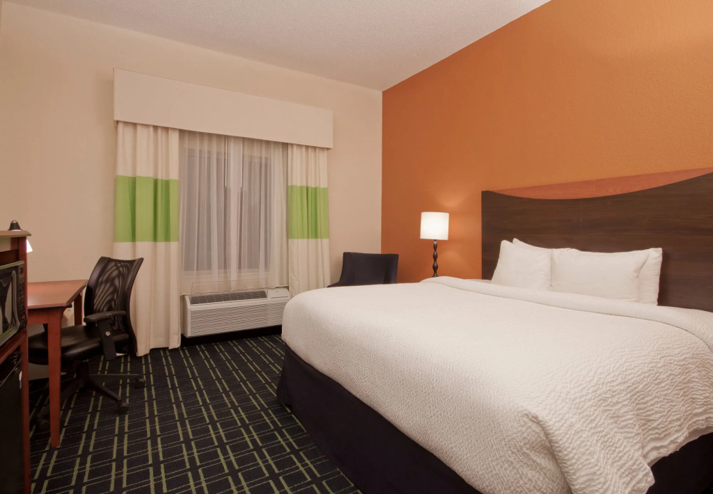 Fairfield Inn & Suites Jackson