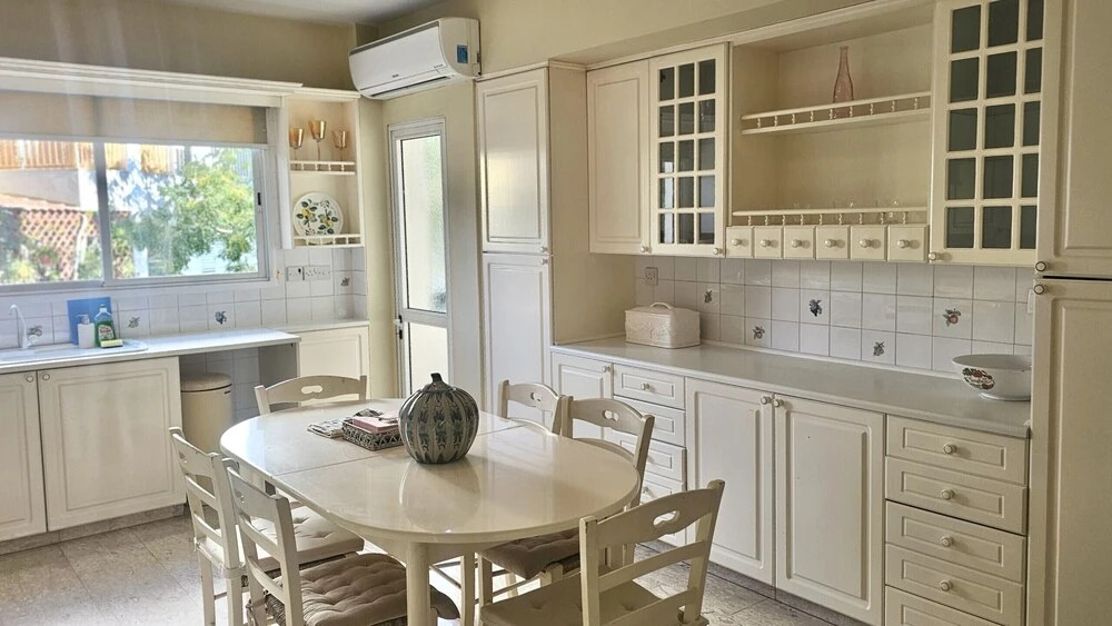 24 NIC - Stay Charm Classic Apartment