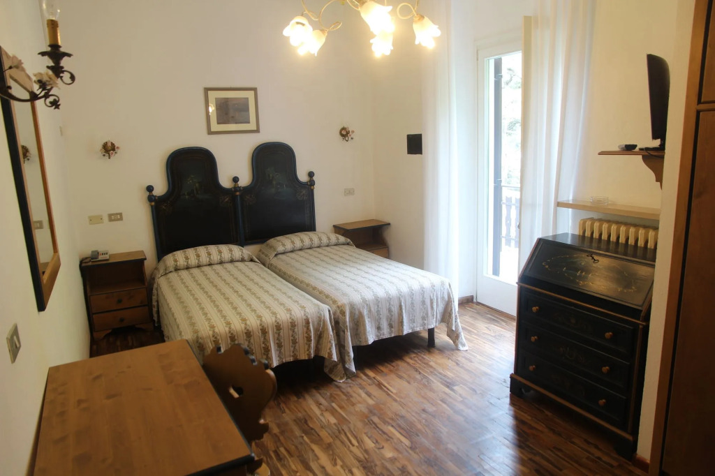 Lago Park Hotel