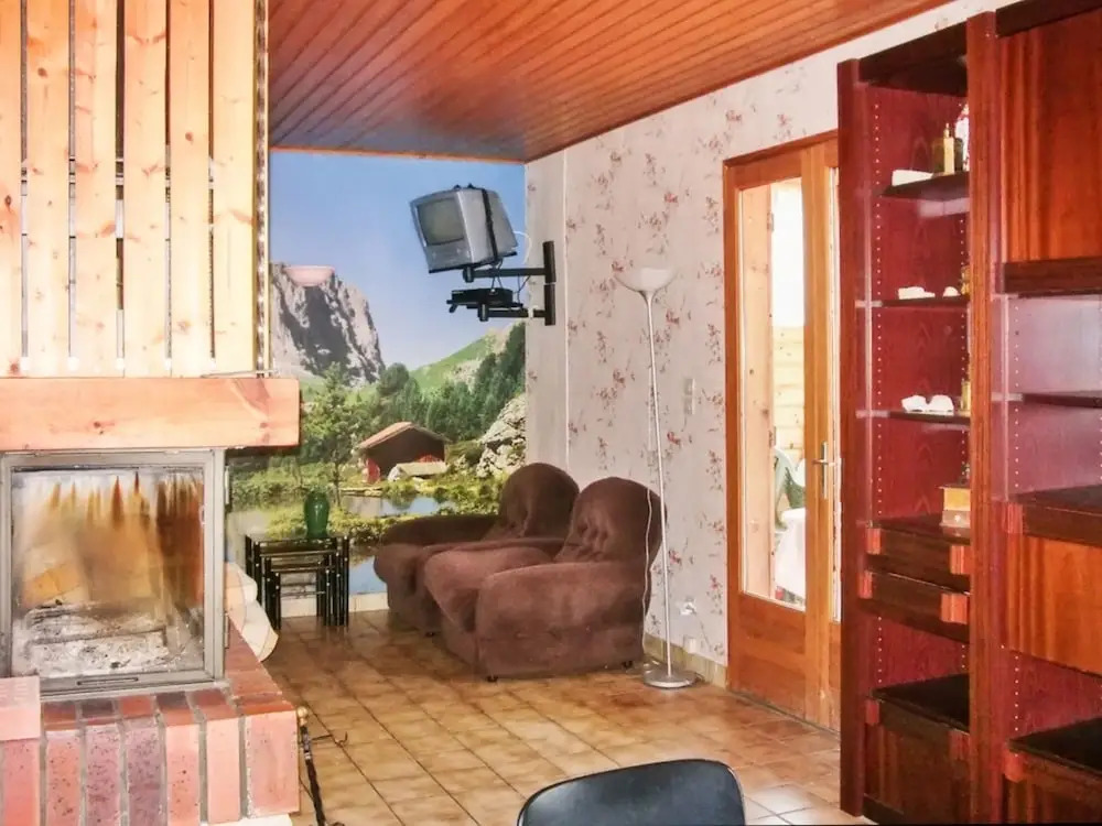 Chalet With 3 Bedrooms in Saint-gérons, With Wonderful Lake View, Pool