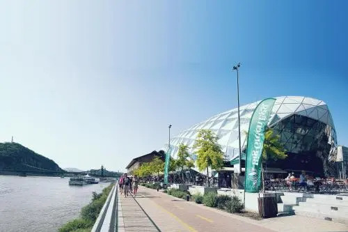 Riverside Panorama Apartment