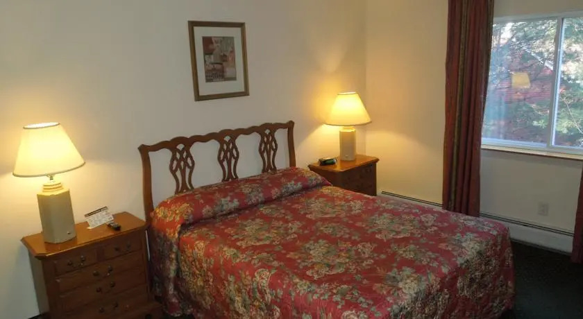 Handy Suites-Essex
