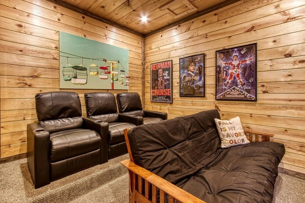 ERN822 - Smoky Oasis - Great Location, Private Indoor Heated Pool! cabin