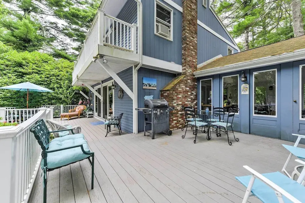 Mashpee House w/ Wraparound Deck - Walk to Beach!