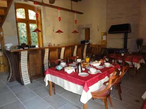 Chambres dHôtes de Charme du Château de Missandre