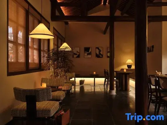 Unparalleled Courtyard（Xinchang Ancient Town）