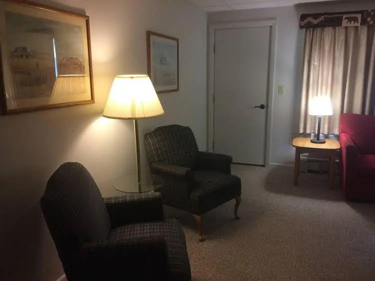 Forest Glen Inn
