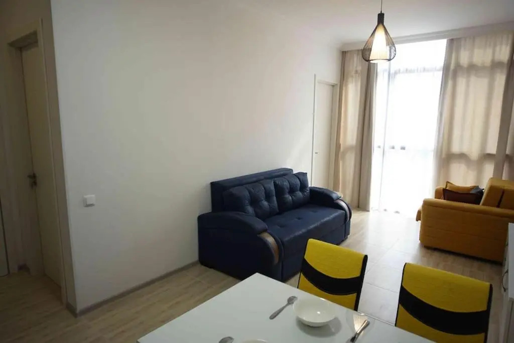 Leo Group Apartment 25-04 Elegance Batumi