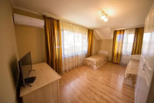 Guest House na Lizy Chaikinoy 9/1