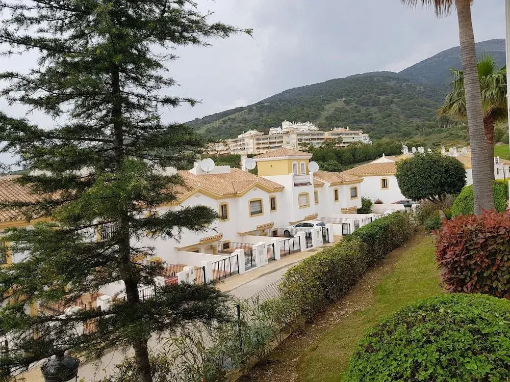 Las Brisas 33