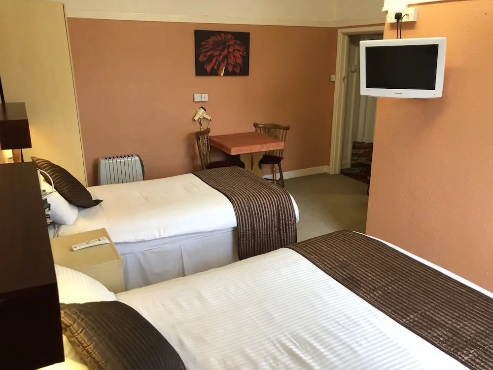 Grove End Hotel