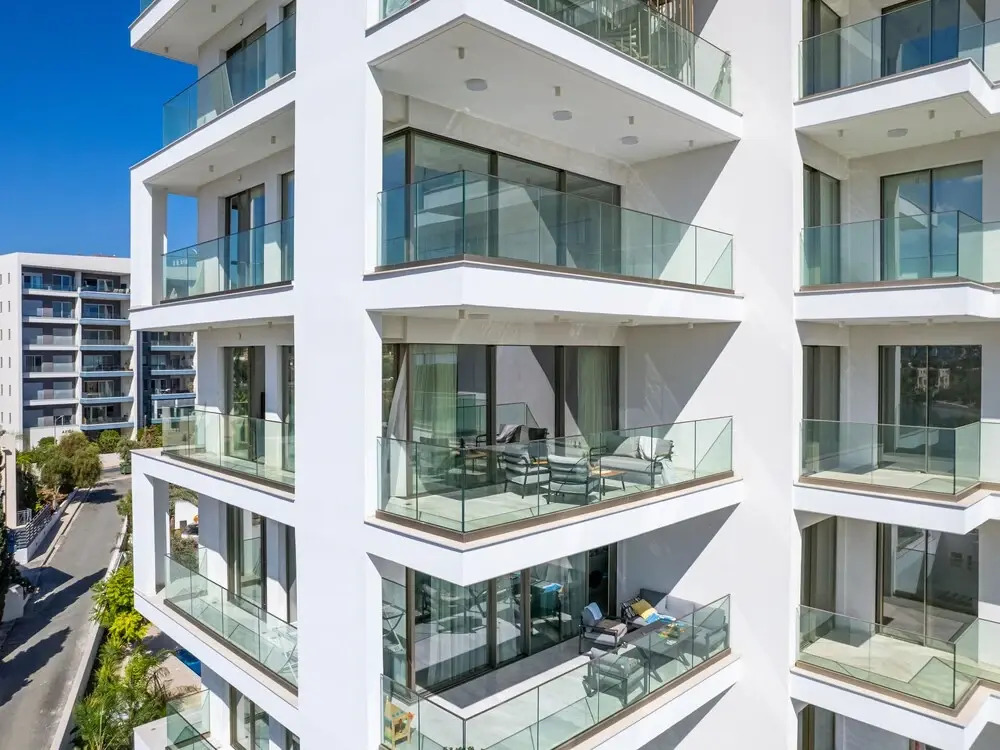 "sanders Dione Residences - Pleasant 2-bedroom Apartment With Sea View"