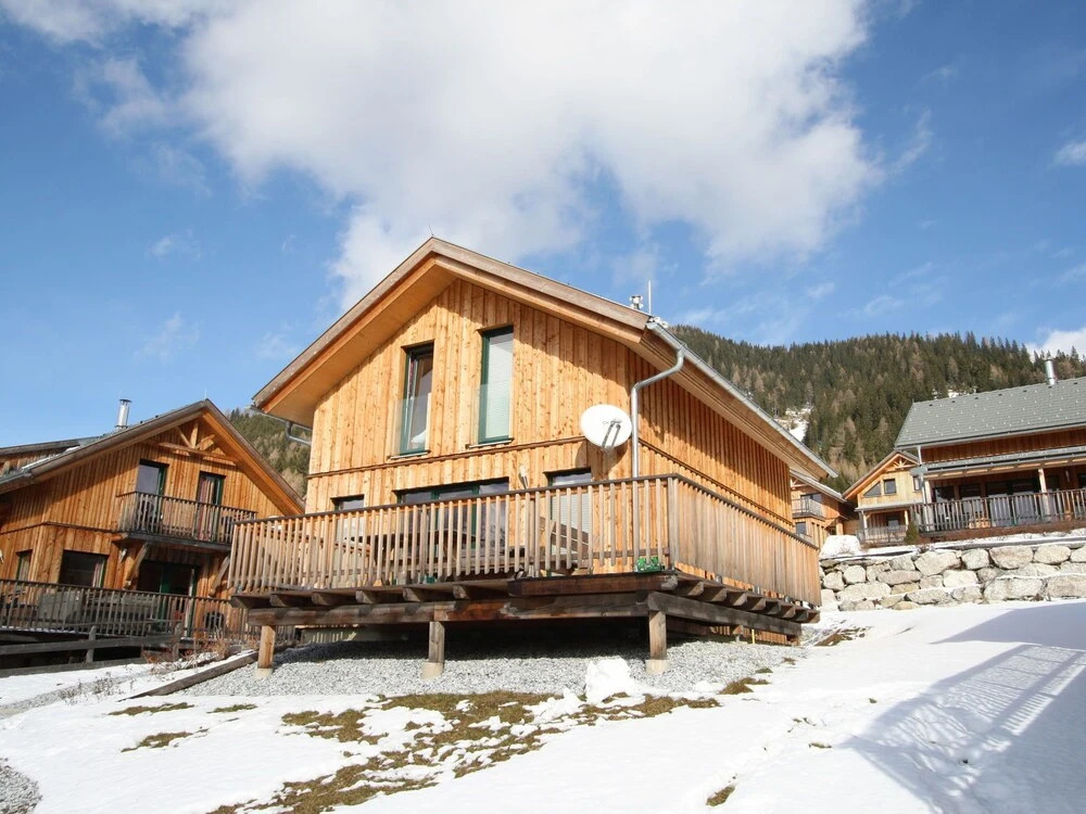 Wooden Chalet with Wellness Centre in Hohentauern