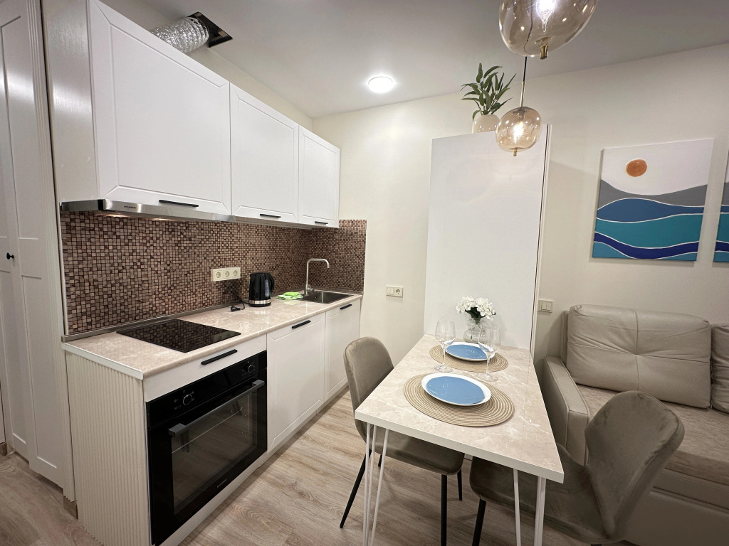 Апарт-отель Batumi Beach Apartments on Rejeb Nizharadze Street 20