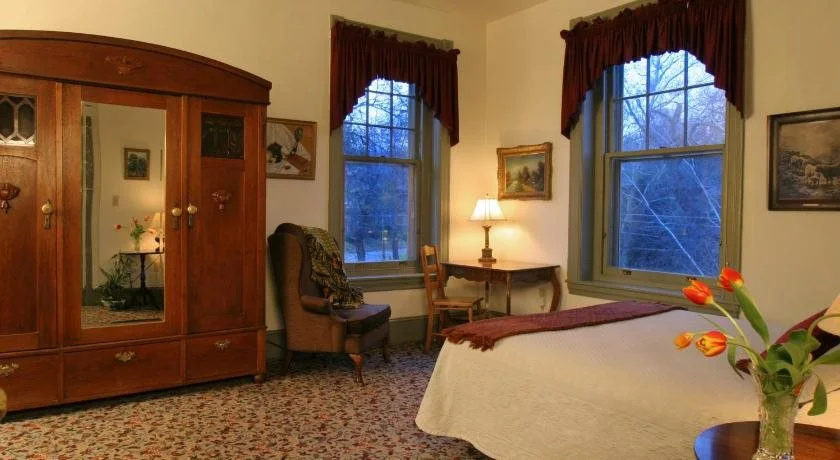 The Lafayette Inn