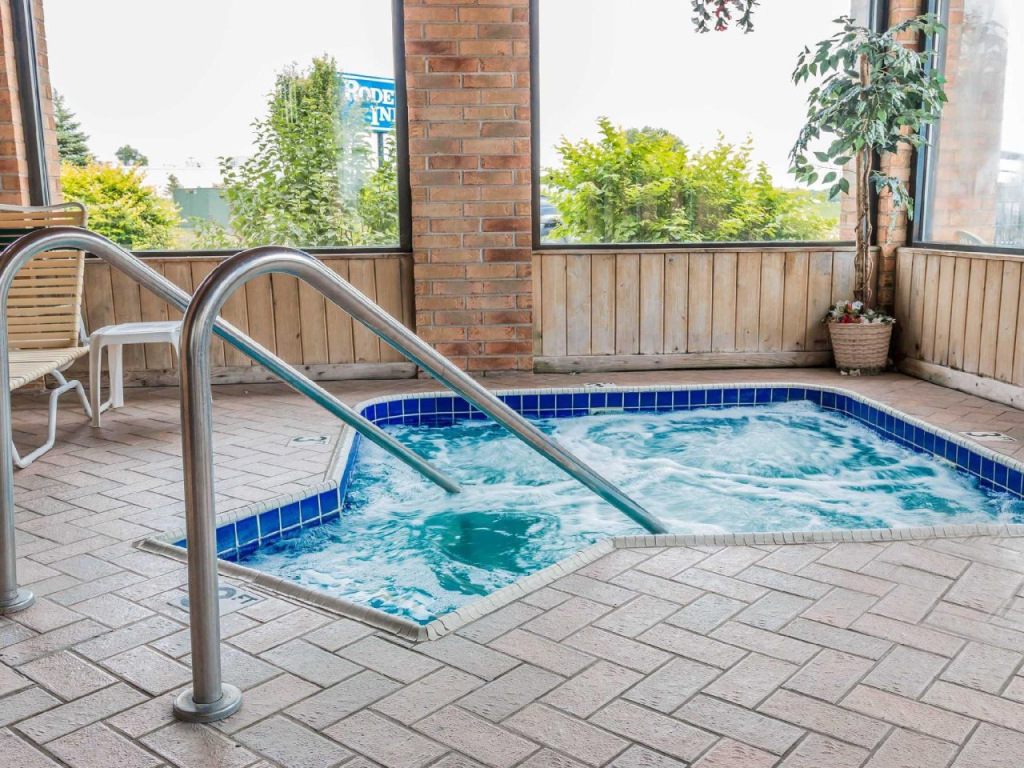 Rodeway Inn Coopersville
