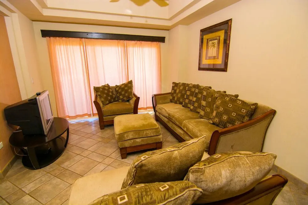 Delphin 303B - 1 Br Condo