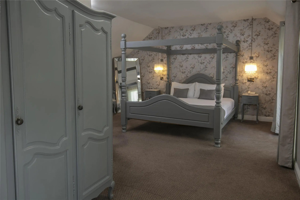 Normanton Park Hotel, BW Signature Collection