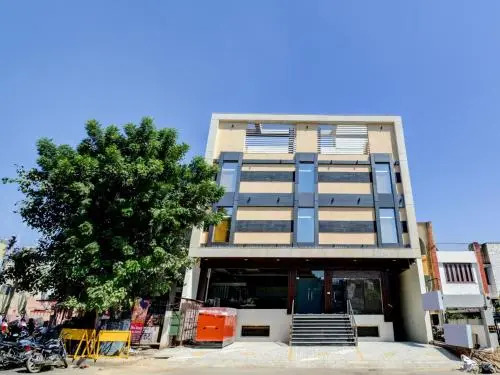 Shanti Bhavan by OYO Rooms
