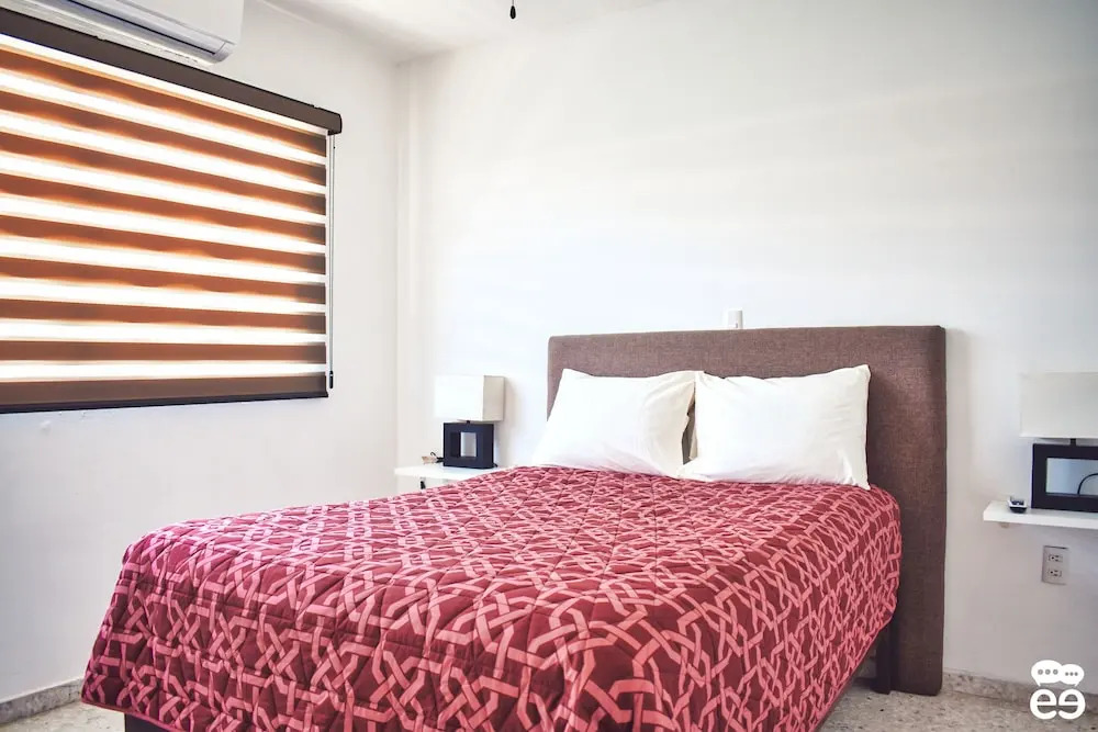 Apartment on the Beach - H-2