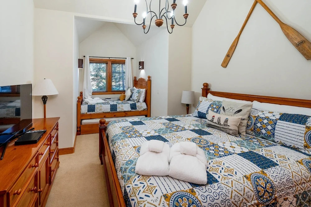 Aquila Lodge - Unit 5