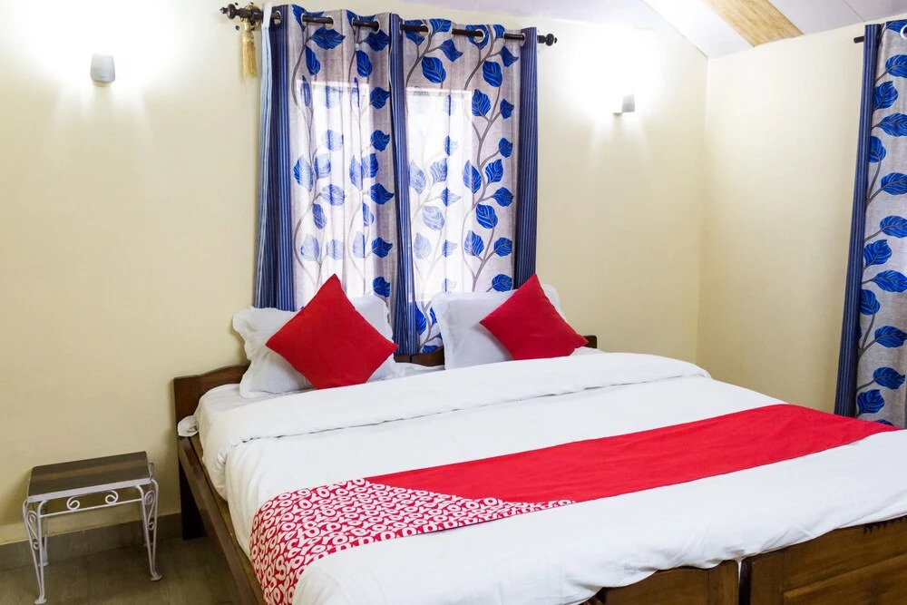 OYO 13879 Home Hill View 1BHK