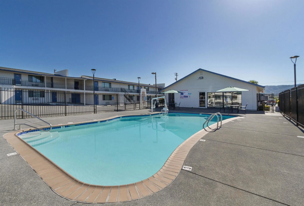 Motel 6-Ukiah, CA - North