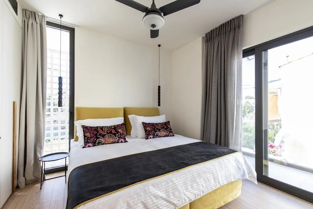 IKIES 3 Modern Eco-Friendly Private Seaview SIGNATURE Villas with a Pool