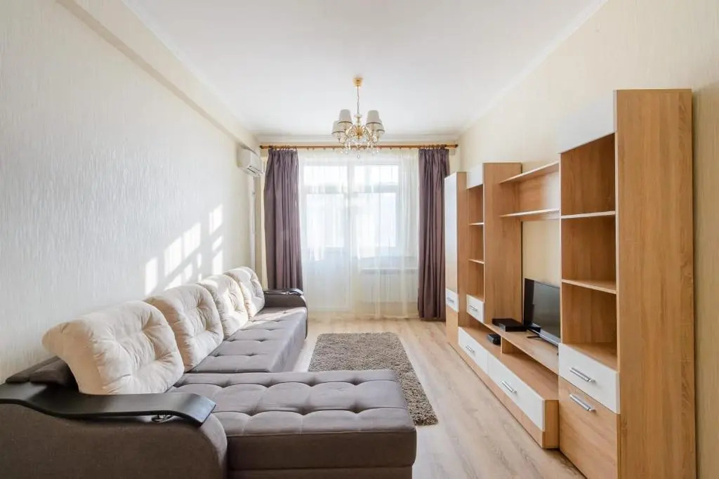 Apartments on Kazybek by 125 1 floor 6