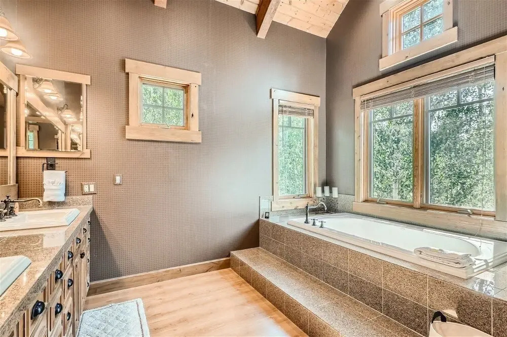 Keystone Gulch 1688 5 Bedroom Estate by RedAwning