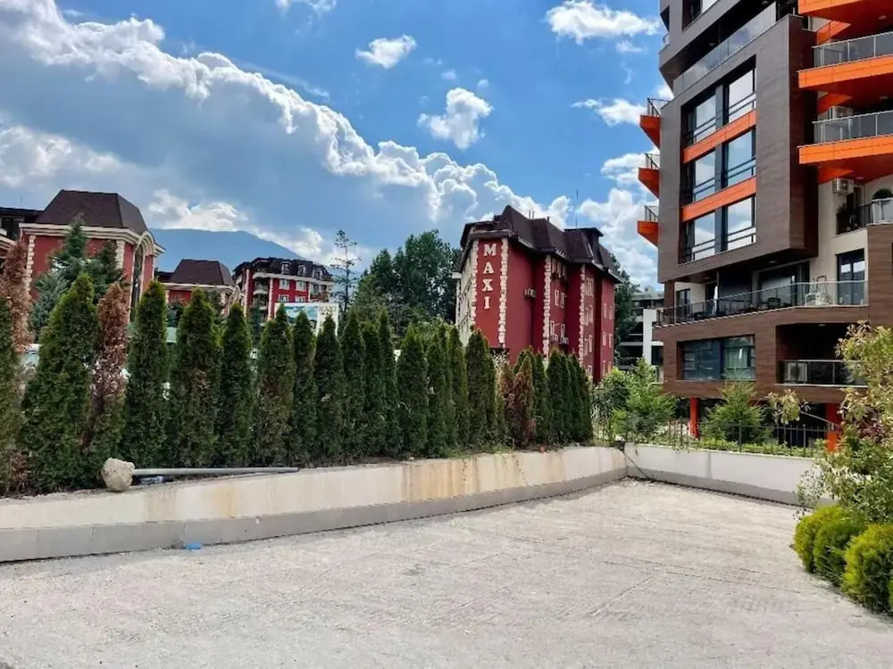 Antonio Apartments With Balcony Mountain View