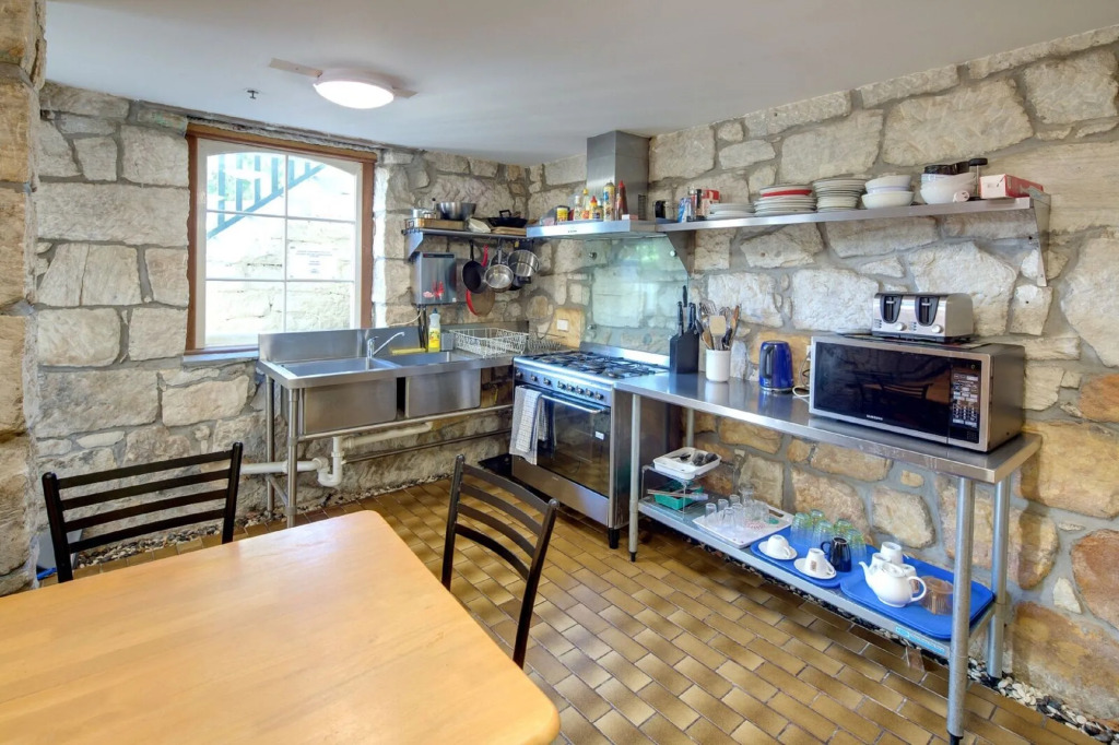 Neutral Bay Lodge