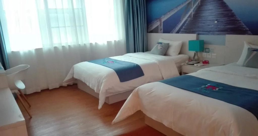 Pai Hotel Zhuhai Gongbei Port City Rail Terminal