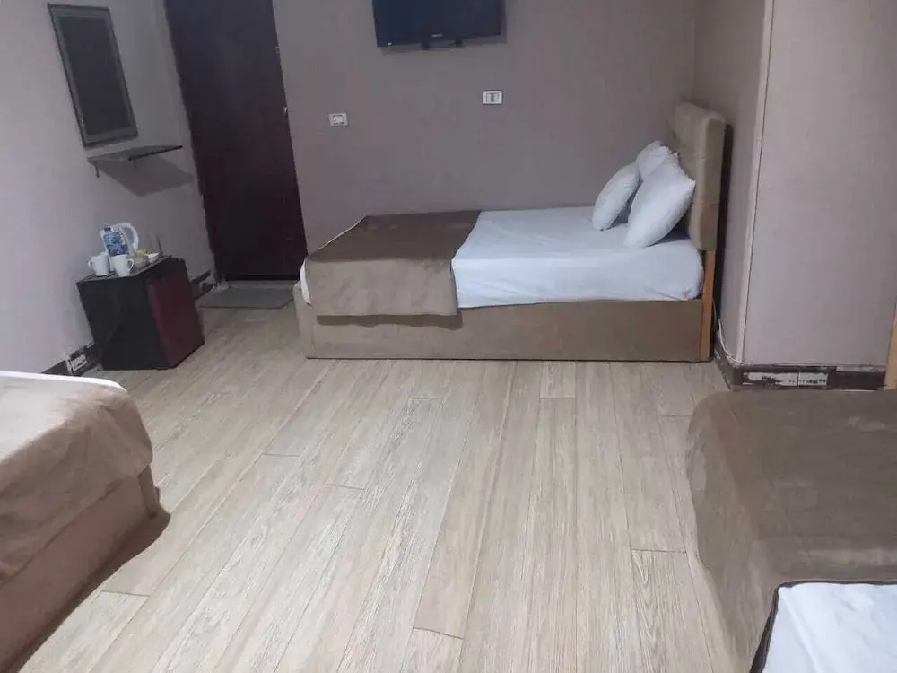 Narmar Hotel