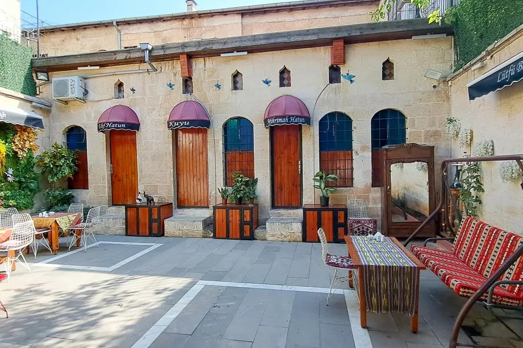 LÜTFÜ BEY KONAĞI