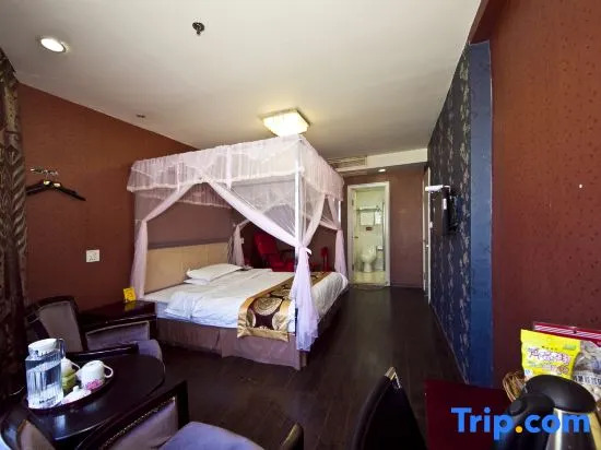 Cenxi Tonghe Hotel
