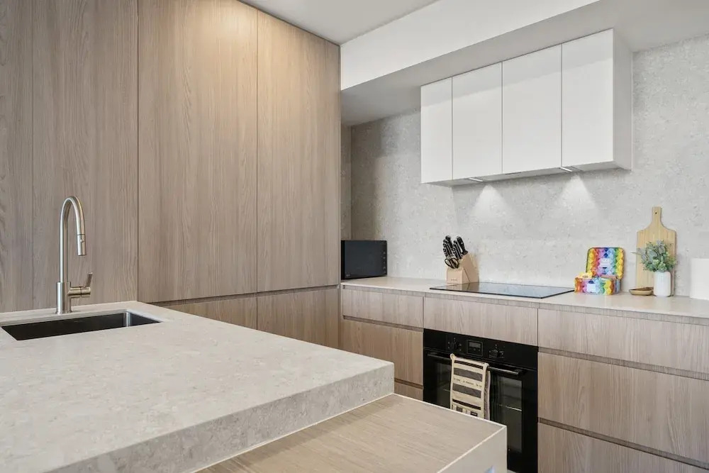 Modern 1-bed Apartment With Views in Fremantle