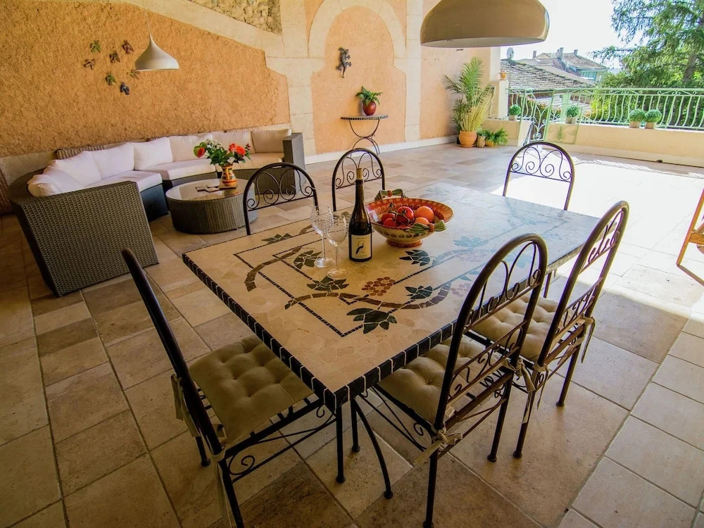 Old Wine Storehouse With Terrace and Garden
